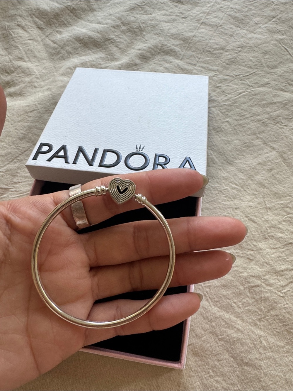 Pandora Silver Heart-Detail Bangle Bracelet - Silver